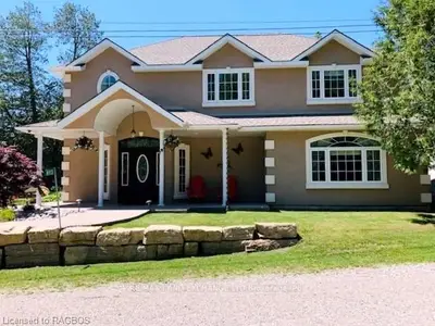 813 Lustig Lane, Saugeen Shores, On N0h 2c6