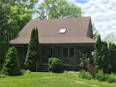 210 Division Street, Saugeen Shores, On N0h 2l0