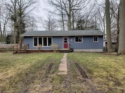 817 Wilson Avenue, Huron-kinloss, On N2z 2x3