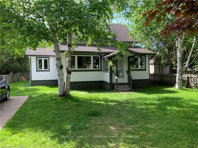221 Huron Street S, Saugeen Shores, On N0h 2l0