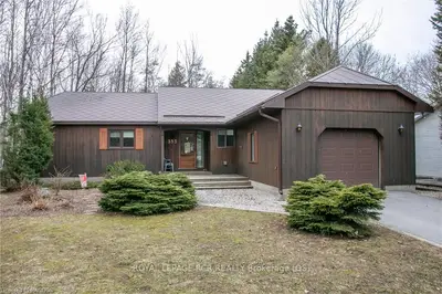 353 Tyendinaga Drive, Saugeen Shores, On N0h 2l0