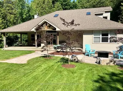 2 Beach Ridge Lane, Kincardine, On N2z 2x6