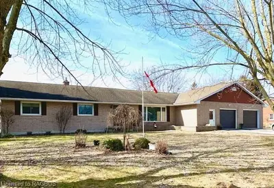 289 Wellington Street, North Huron, On N0g 1h0