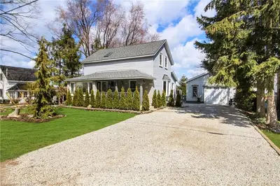 11 Alexander Street, Northern Bruce Peninsula, On N0h 1w0