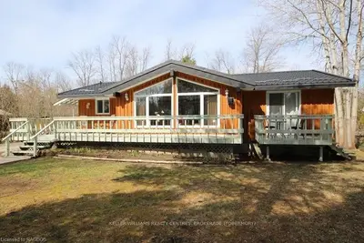 28 Cardinal Avenue, South Bruce Peninsula, On N0h 2t0
