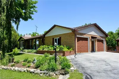 075541 Grey 12 Road, Grey Highlands, On N0c 1h0