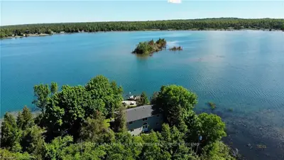 25 Dock Road, South Bruce Peninsula, On N0h 2t0