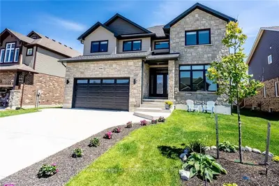 208 Summerside Place, Saugeen Shores, On N0h 2c2