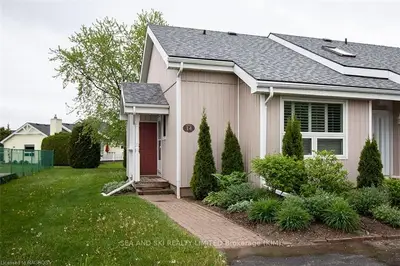 58 Alice Street 14, Blue Mountains, On N0h 2p0