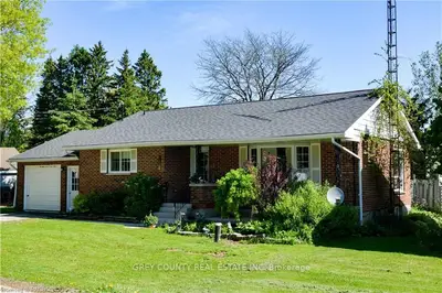 43 Alice Street N, Grey Highlands, On N0c 1e0