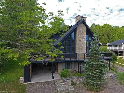 122 Wodehouse Court, Grey Highlands, On N0c 1g0
