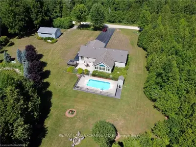 2003 Bruce-saugeen, Kincardine, On, N0h 2c5