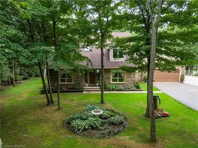 156 Ashgrove Lane, Meaford, On N0h 1b0