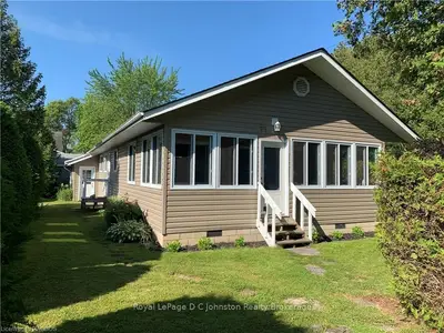 77 Adelaide Street, Saugeen Shores, On N0h 2l0
