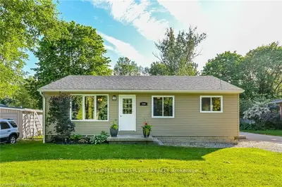 260 Egremont Street S, Wellington North, On N0g 2l2