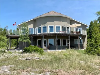 231 Eagle Road, Northern Bruce Peninsula, On N0h 2r0