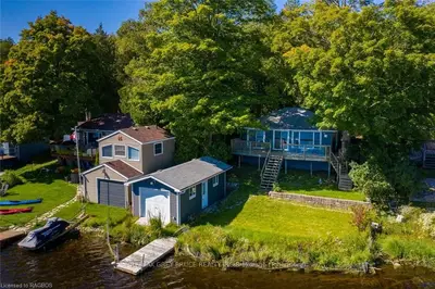 30 North Shore Road, Northern Bruce Peninsula, On N0h 1w0
