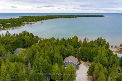 674 Warner Bay Road, Northern Bruce Peninsula, On N0h 2r0