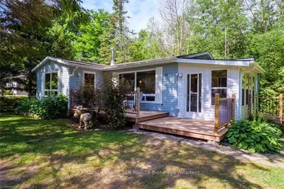 10 Mapleport Crescent, South Bruce Peninsula, On N0h 2g0