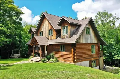 125 South Bass Lake Road, Georgian Bluffs, On N0h 2t0