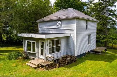 282 Elsinore Road, South Bruce Peninsula, On N0h 1a0