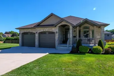 375 6th Avenue W, Owen Sound, On N4k 6k7