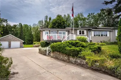 40 Miramichi Bay Road, Saugeen Shores, On N0h 2c6
