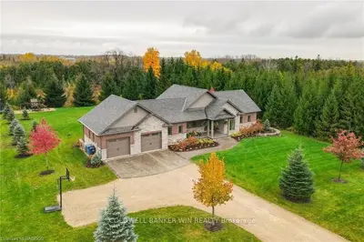 126 Aunt Mary Boulevard, Southgate, On N0g 2l0