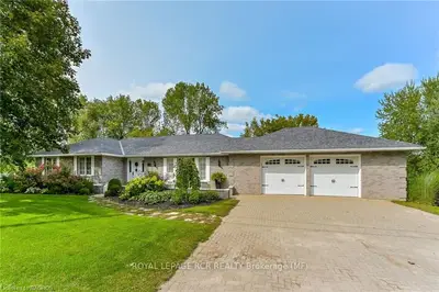 145 Murphy Street, Wellington North, On N0g 2l3