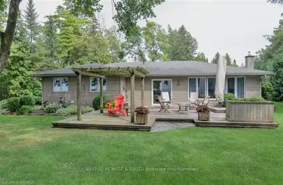 31 Bayview Point, Saugeen Shores, On N0h 2c6
