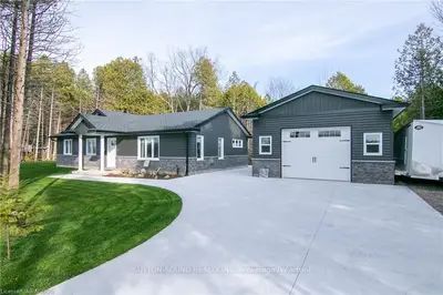 019577 Highway 6, Georgian Bluffs, On, N0h 2t0
