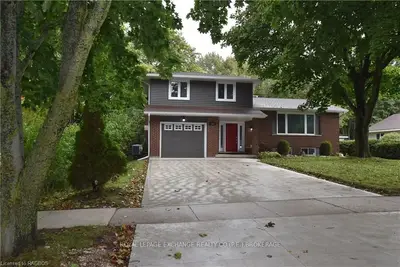 255 Mechanics Avenue, Kincardine, On N2z 1e2