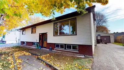 10 Conquergood Avenue, Kincardine, On N0g 2t0