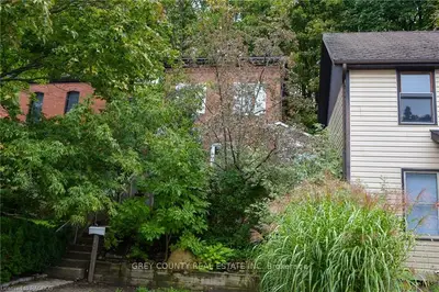 1635 4th Avenue E, Owen Sound, On N4k 2r1
