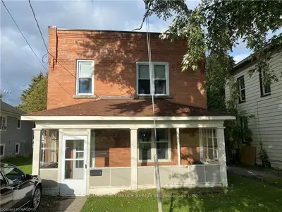 1566 4th Avenue W, Owen Sound, On N4k 4x3