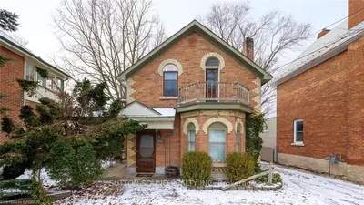 1328 3rd Avenue E, Owen Sound, On N4k 2l7