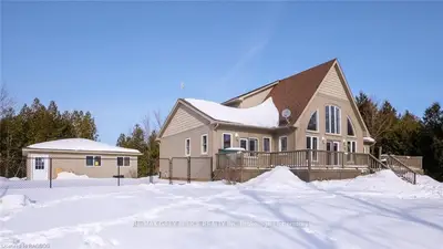 90 Golden Pond Drive, South Bruce Peninsula, On N0h 2t0