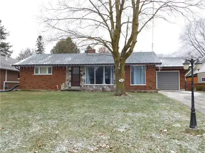 313 Egremont Street N, Wellington North, On N0g 2l2