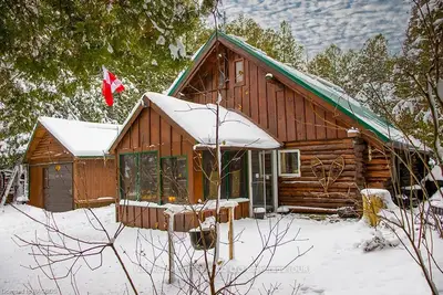 642548 Mccullough Lake Road, Chatsworth, On N0h 1g0