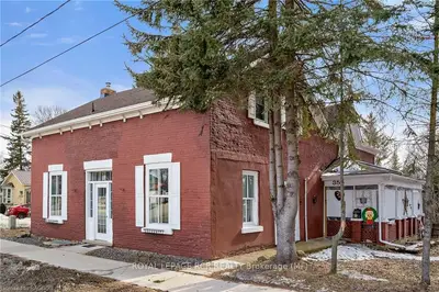 355 Main Street, Wellington North, On N0g 2l3