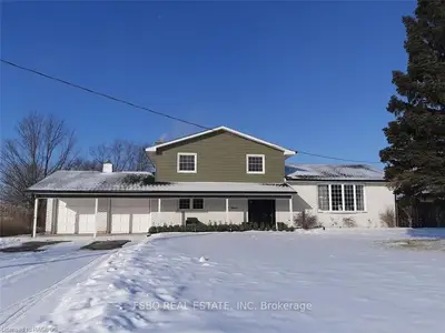 212 Becken Crescent, Welland, On L3b 5n4