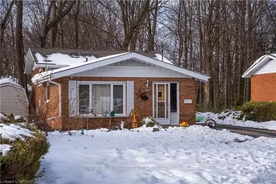 540 6th Avenue E, Owen Sound, On N4k 2v2