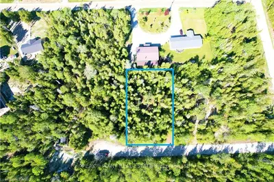 5 LIBBY Street, Northern Bruce Peninsula, ON N0H 1W0