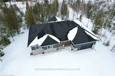 88 ROLLING HILLS Drive, South Bruce Peninsula, ON N0H 2T0