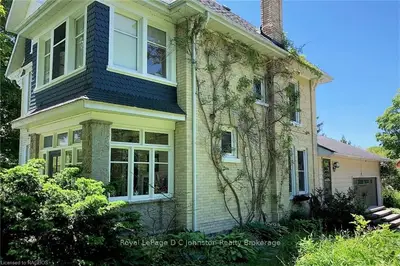 55 Grosvenor Street S, Saugeen Shores, On N0h 2l0
