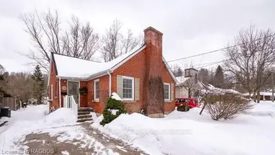 121 3RD STREET A Street W, Owen Sound, ON N4K 3J6