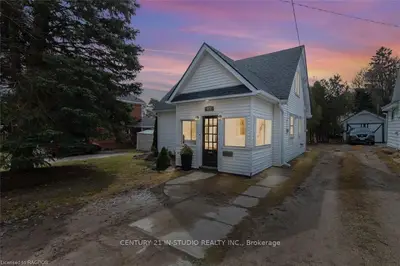 571 14TH Street W, Owen Sound, ON N4K 3Y3