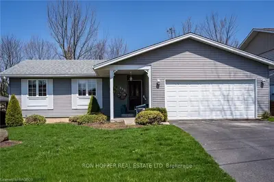 840 4TH Street E, Owen Sound, ON N4K 1B6