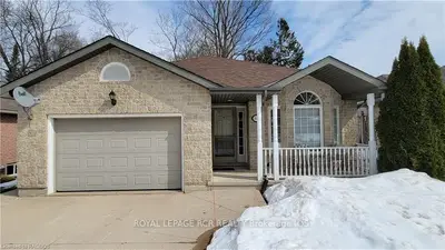 245 2ND Avenue W, Owen Sound, ON N4K 6X3