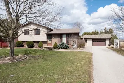 641 ABBEY Road, Kincardine, ON N2Z 1P7